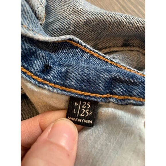 Abercrombie boyfriend distressed jeans size 25 - Picture 2 of 6